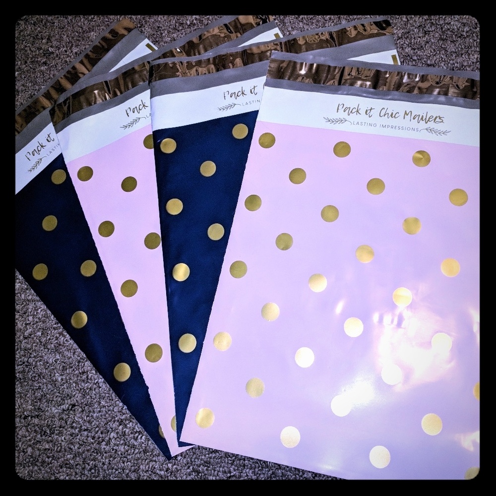 20 10x13 Assorted Poly Mailers